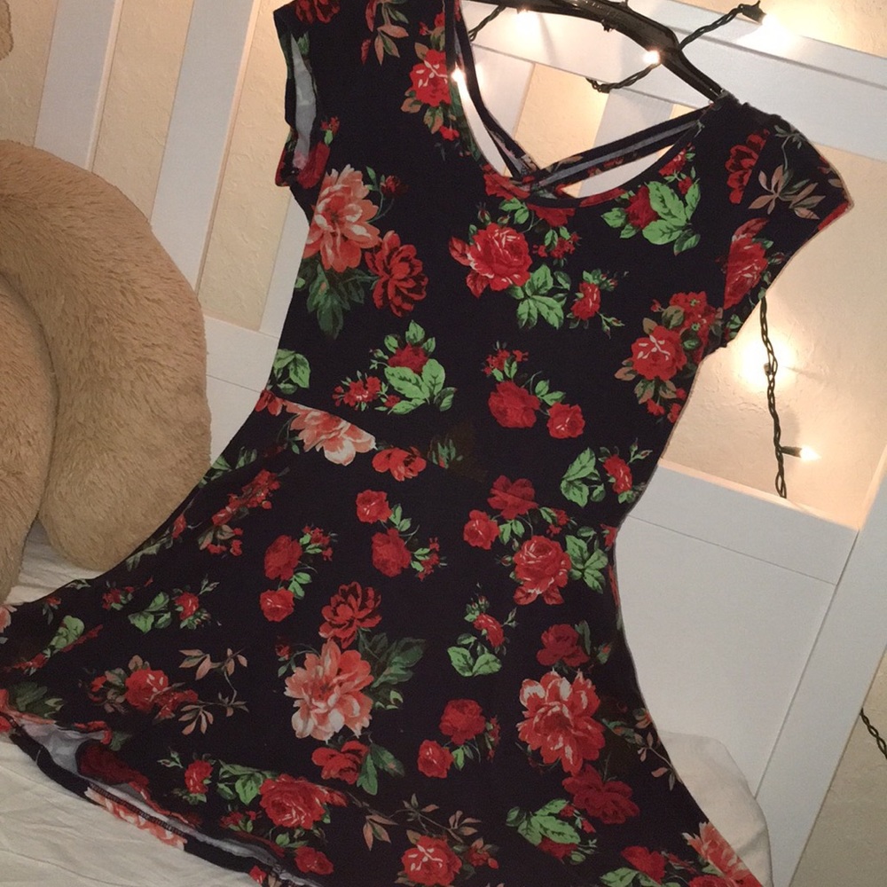 Floral pattern dress